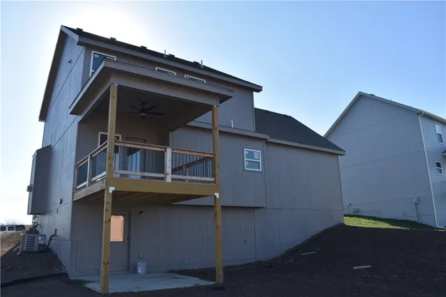 $439,900 | 6110 Northeast 118th Street, Kansas City, MO 64156