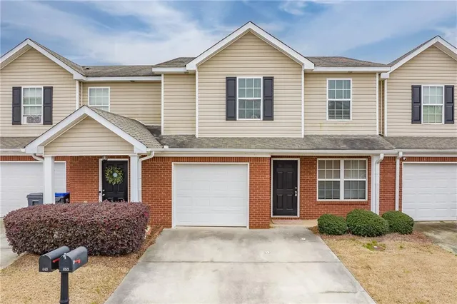 $274,000 | 453 Tara Commons Circle, Loganville, GA 30052