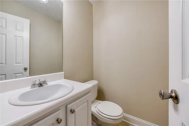 $274,000 | 453 Tara Commons Circle, Loganville, GA 30052