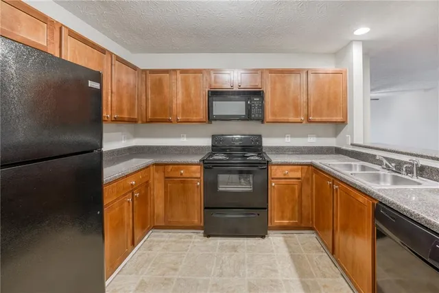 $274,000 | 453 Tara Commons Circle, Loganville, GA 30052