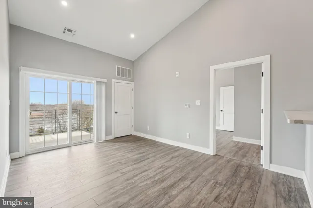 $2,160 | 2421 Bristol Road, Unit 1B407, Warrington, PA 18976