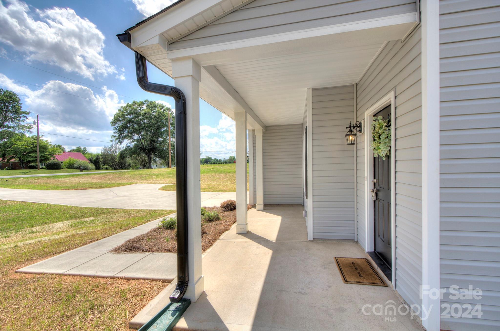 1655 Woolie Road Lincolnton, NC 28092 - Photo 3 of 33 Gallery Image 3