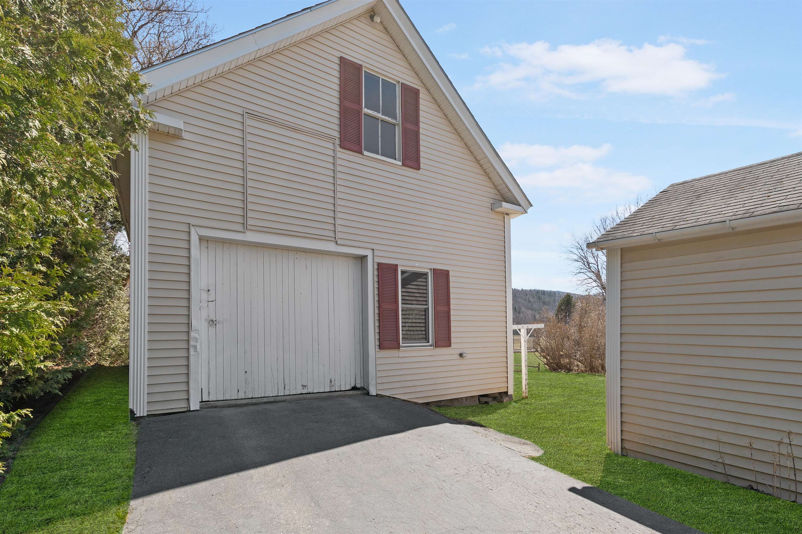 59 Colby Street Colebrook, NH 03576 - Photo 5 of 58