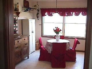 10327 Otter Road Carleton, MI 48117 - Photo 4 of 23 767026-3.JPG