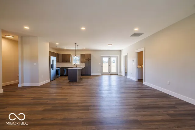 $400,000 | 106 Pin Oak Road, Spencer, IN 47460