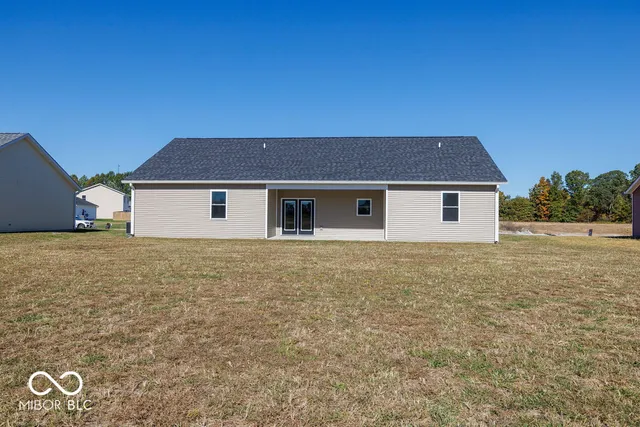 $400,000 | 106 Pin Oak Road, Spencer, IN 47460