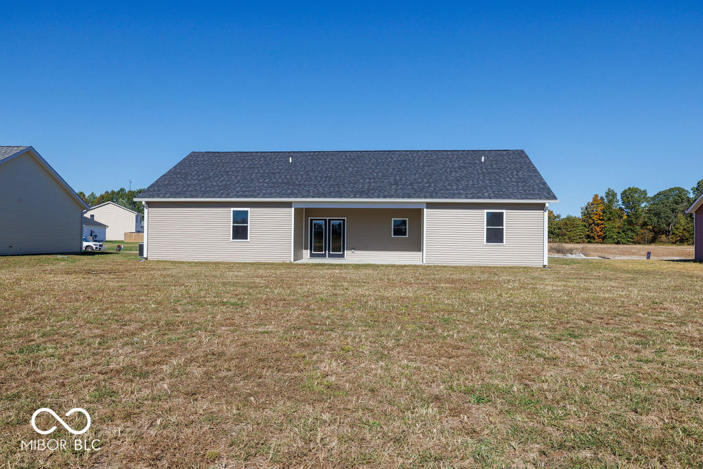 106 Pin Oak Road Spencer, IN 47460 - Photo 5 of 36