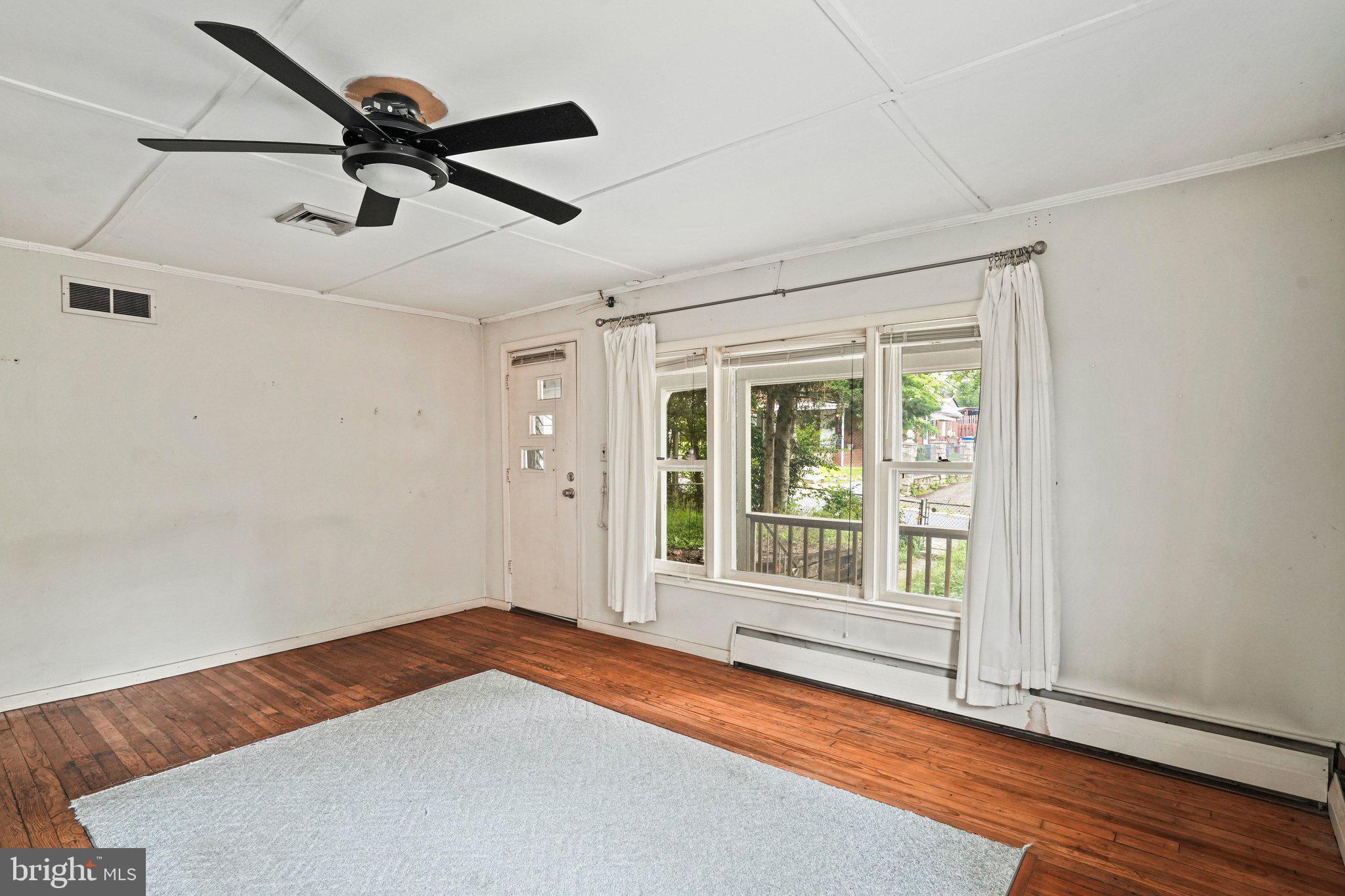 620 Ritchie Avenue Silver Spring, MD 20910 - Photo 8 of 31
