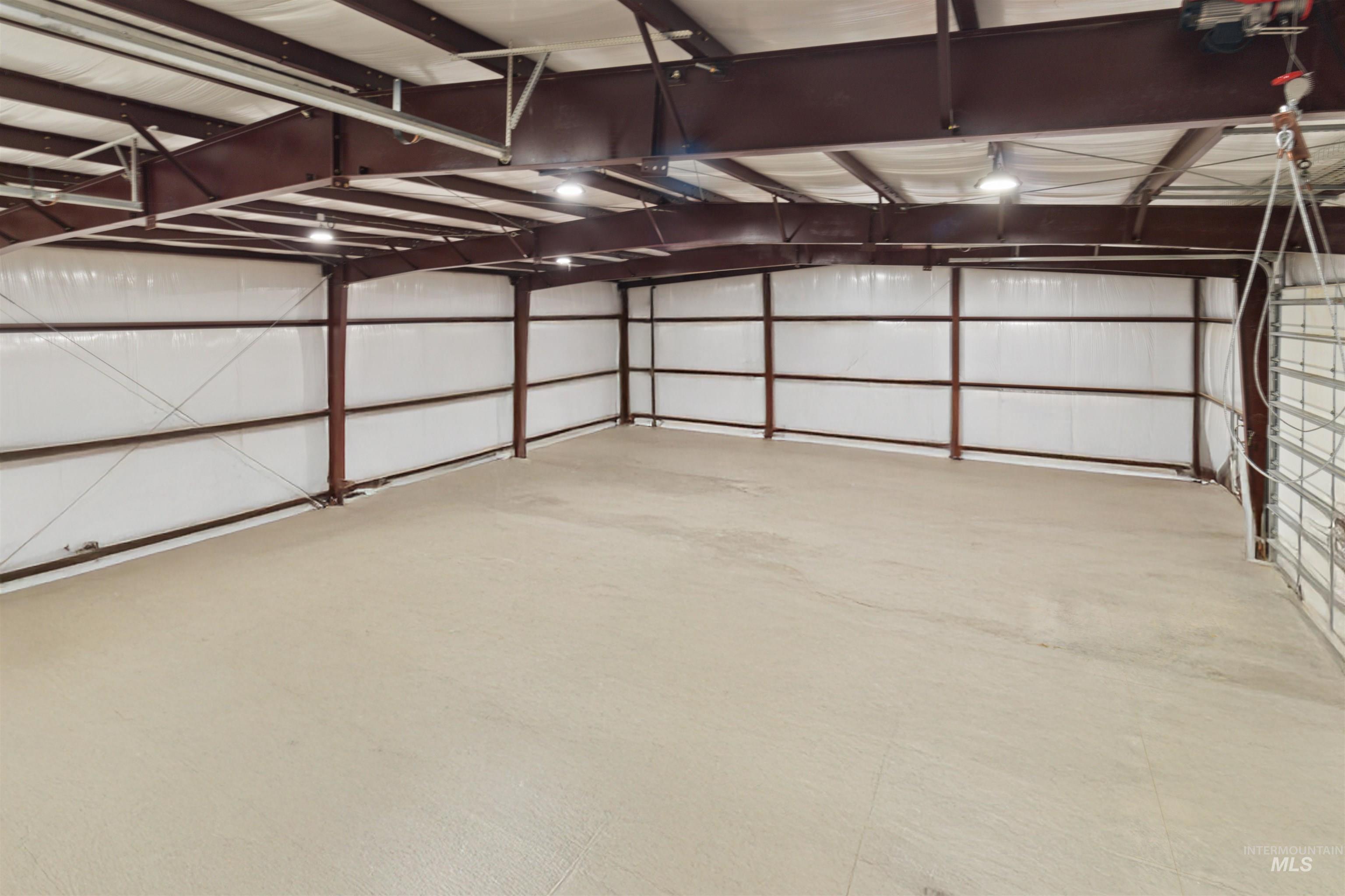 27260 Hop Road Caldwell, ID 83607 - Photo 13 of 21 Inside shop