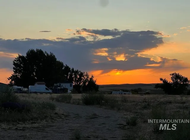 $985,000 | 27260 Hop Road, Caldwell, ID 83607