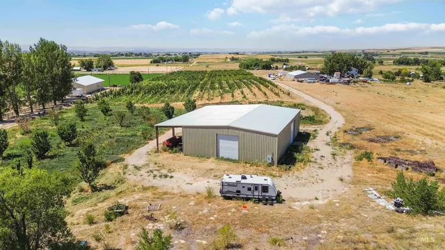 $985,000 | 27260 Hop Road, Caldwell, ID 83607