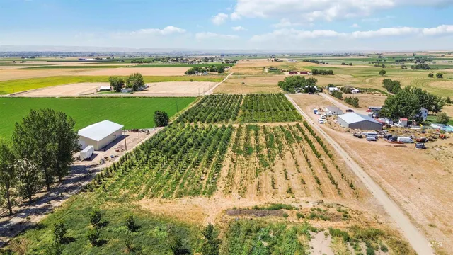 $985,000 | 27260 Hop Road, Caldwell, ID 83607