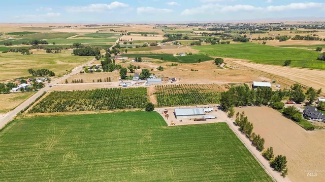 $985,000 | 27260 Hop Road, Caldwell, ID 83607