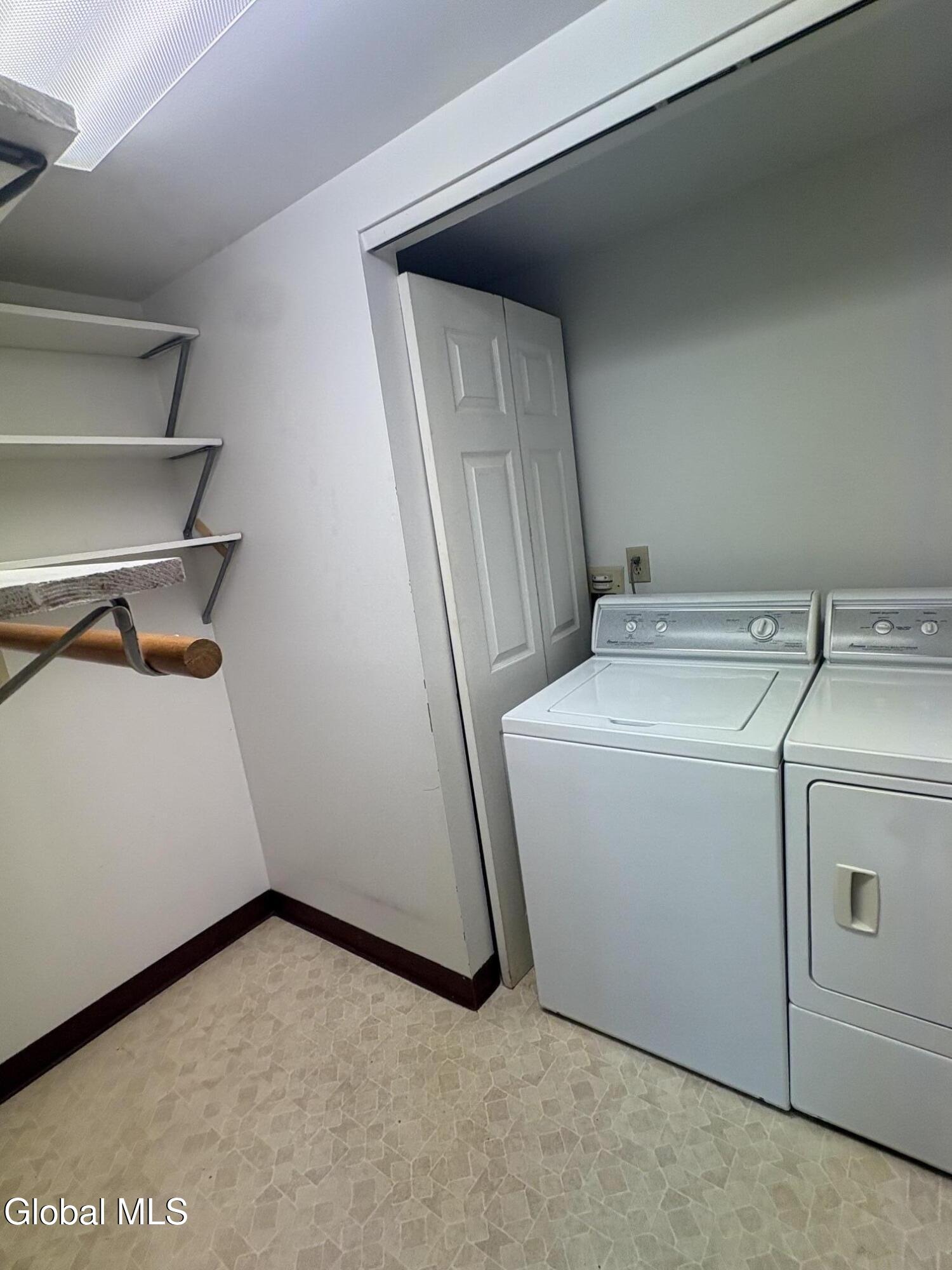 237 Thimbleberry Road Malta, NY 12020 - Photo 40 of 54 237 lann