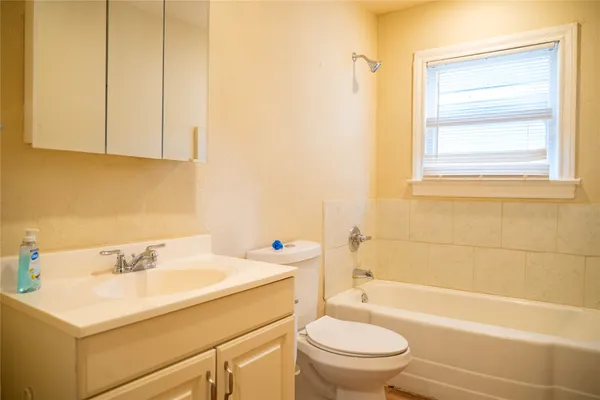 $1,750 | 505 Sikes Street, Houston, TX 77018