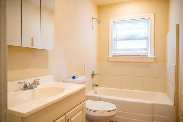 $1,750 | 505 Sikes Street, Houston, TX 77018