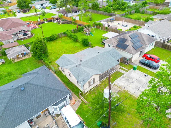 $1,750 | 505 Sikes Street, Houston, TX 77018