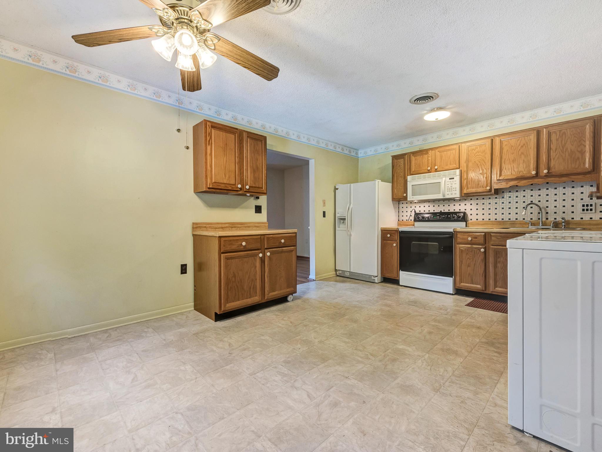 2633 Lander Road Jefferson, MD 21755 - Photo 3 of 29 Kitchen