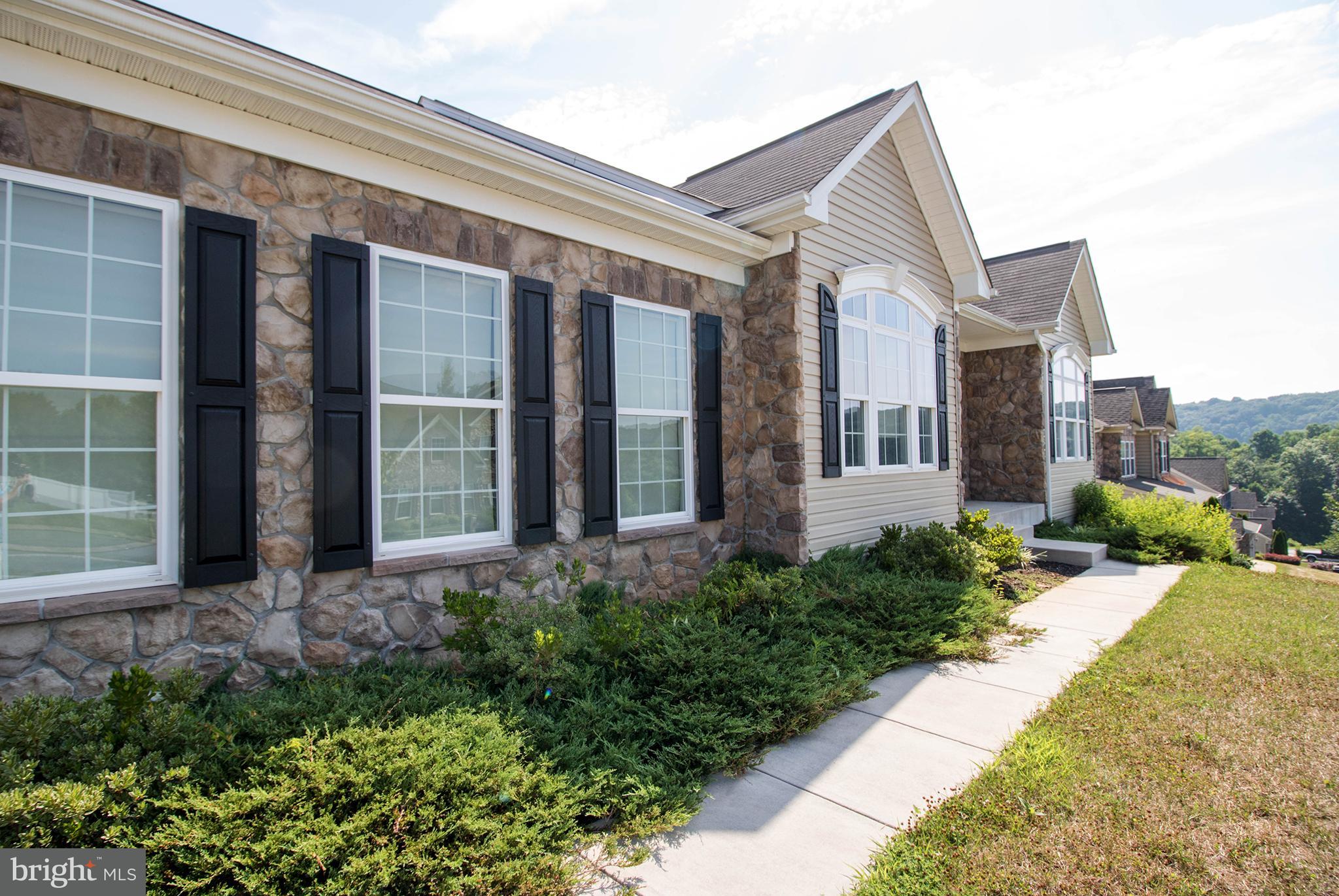 63 Delta Ridge Drive Delta, PA 17314 - Photo 4 of 32 Gallery Image 4