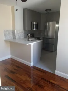 $1,100 | 116 Grape Street, Unit 7, Philadelphia, PA 19127