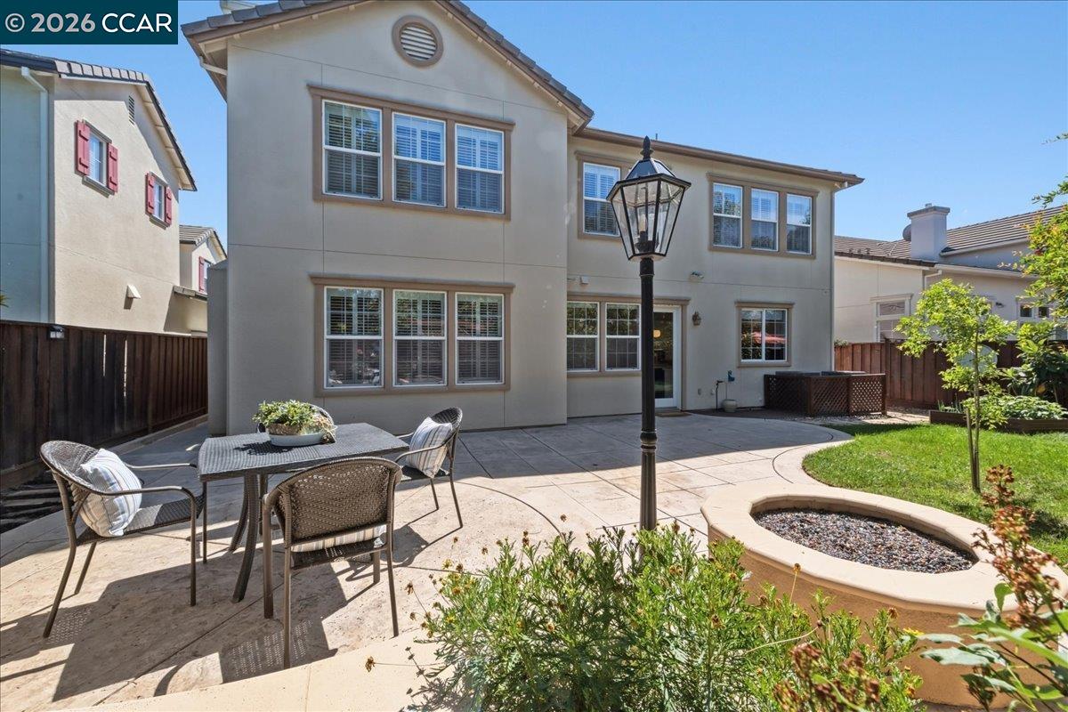 211 Cullens Court San Ramon, CA 94582 - Photo 4 of 56