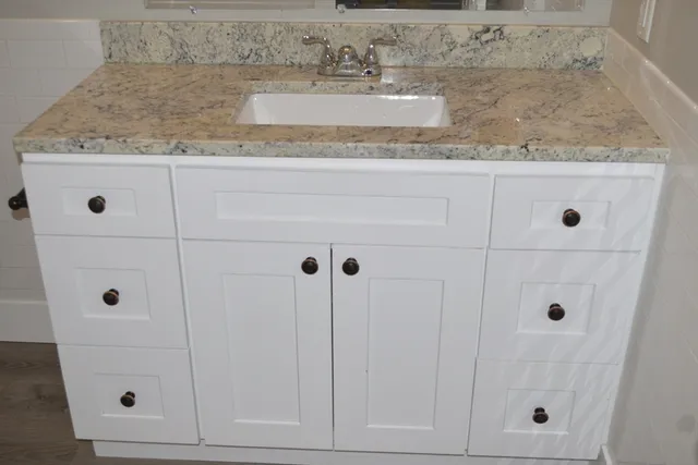 $2,500 | 296 Main Street, Unit 3A, Oxford, MA 01540