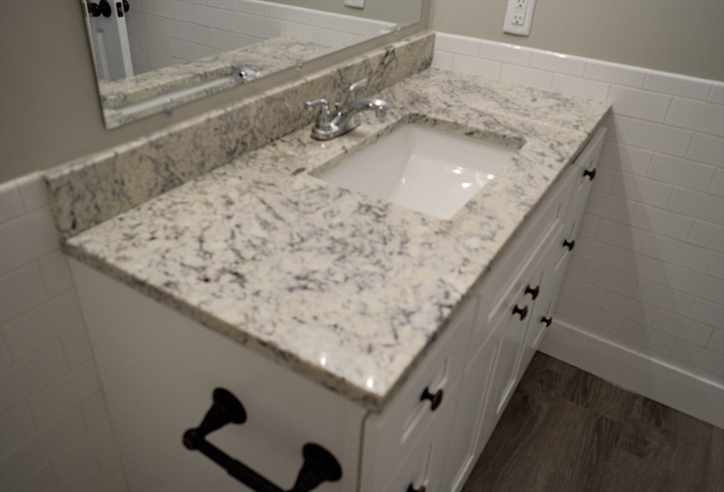 296 Main Street, Unit 3A Oxford, MA 01540 - Photo 23 of 42