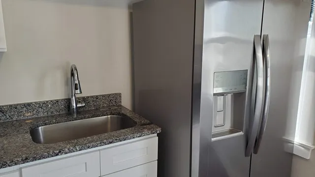 $2,500 | 296 Main Street, Unit 3A, Oxford, MA 01540