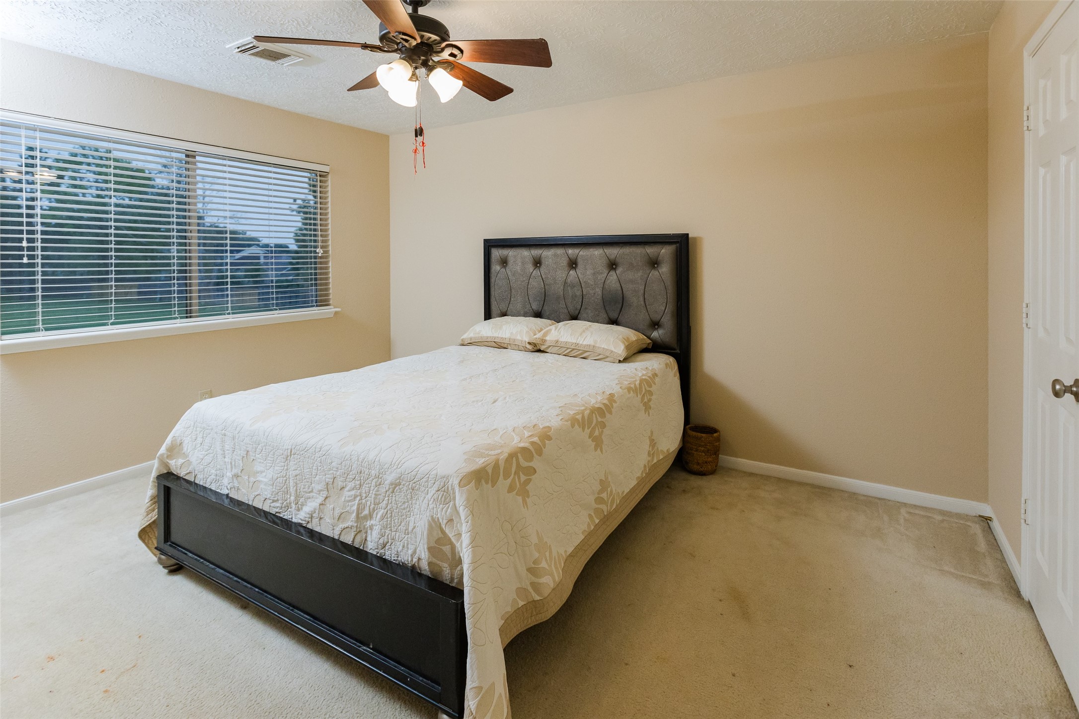14602 Liscomb Drive Houston, TX 77084 - Photo 31 of 48 Secondary Bedroom