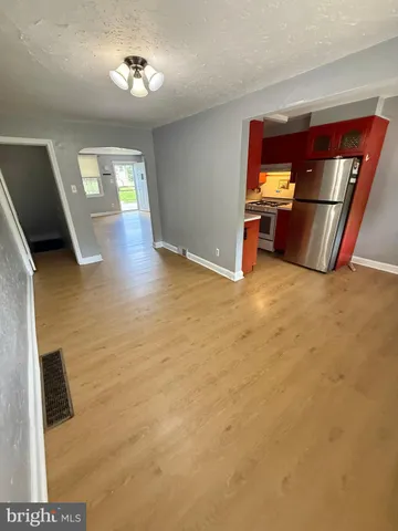 $1,870 | 612 Magnolia Avenue, Glenolden, PA 19036