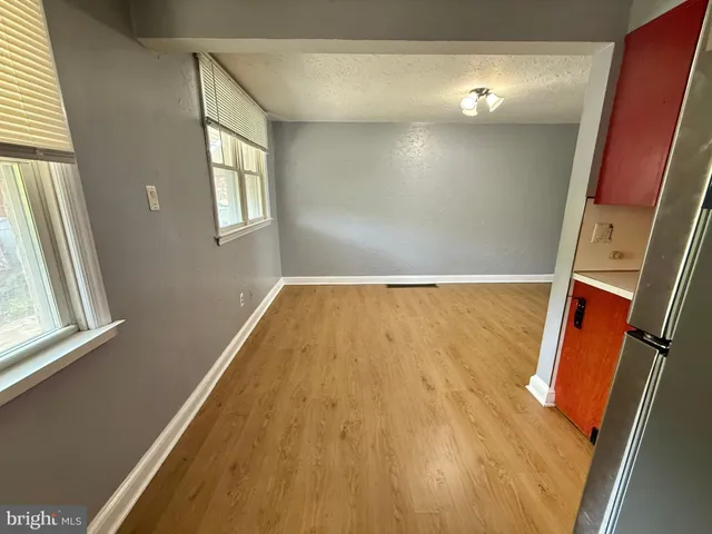 $1,870 | 612 Magnolia Avenue, Glenolden, PA 19036