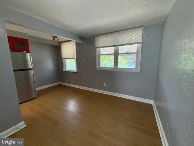 $1,870 | 612 Magnolia Avenue, Glenolden, PA 19036