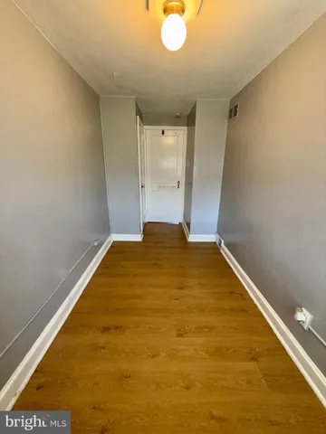 $1,870 | 612 Magnolia Avenue, Glenolden, PA 19036