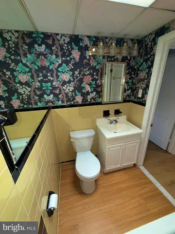 $1,870 | 612 Magnolia Avenue, Glenolden, PA 19036