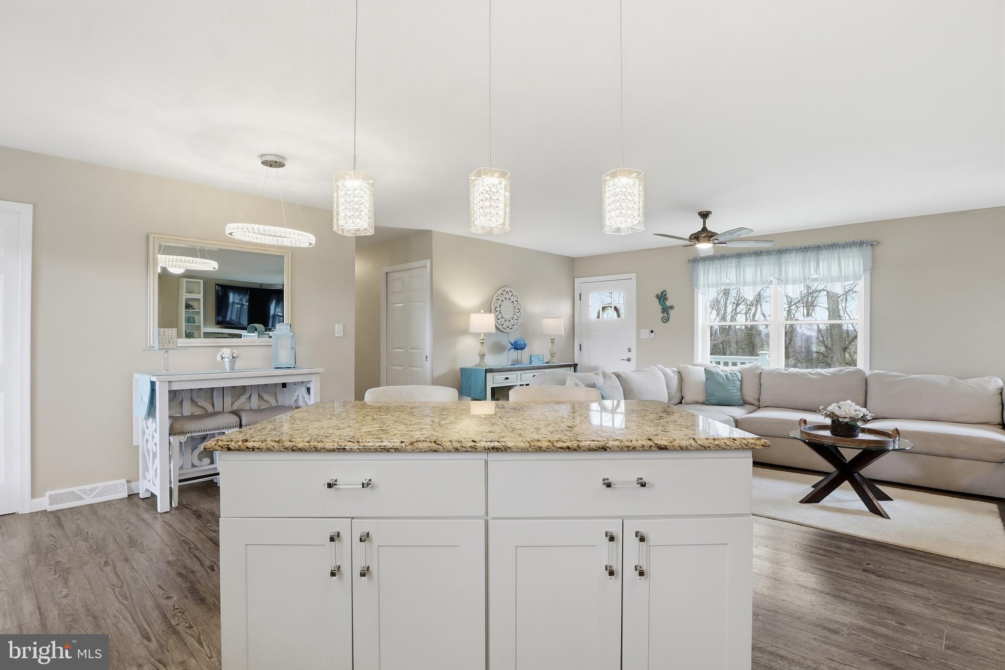 1025 White Oak Road Windsor, PA 17366 - Photo 13 of 70 Gorgeous appointments