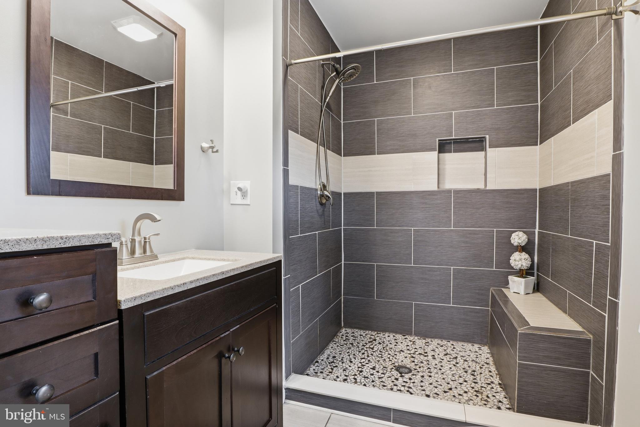 1025 White Oak Road Windsor, PA 17366 - Photo 19 of 70 Primary Bath