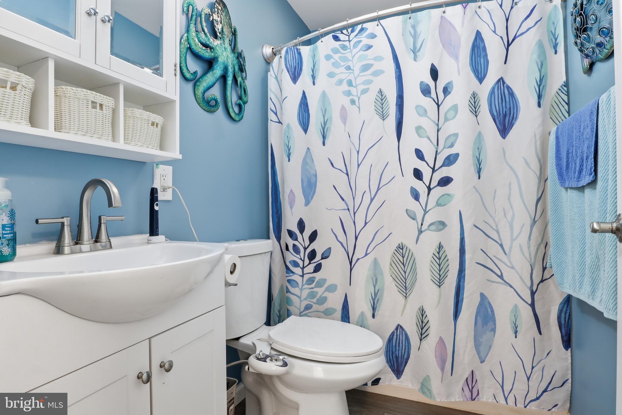 1025 White Oak Road Windsor, PA 17366 - Photo 24 of 70 HALL Bath