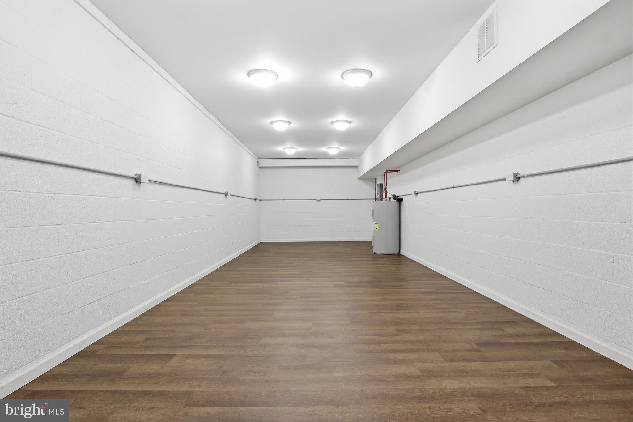 1025 White Oak Road Windsor, PA 17366 - Photo 30 of 70 a view of a room with an empty space