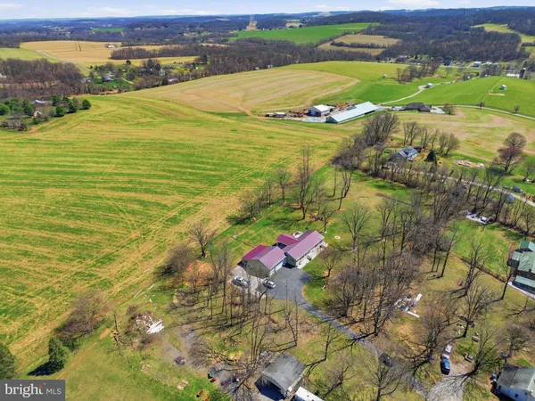 $550,000 | 1025 White Oak Road, Windsor, PA 17366