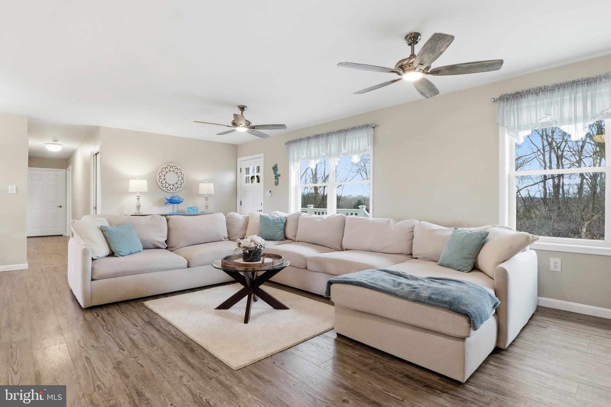 1025 White Oak Road Windsor, PA 17366 - Photo 7 of 70 Tons of Natural light