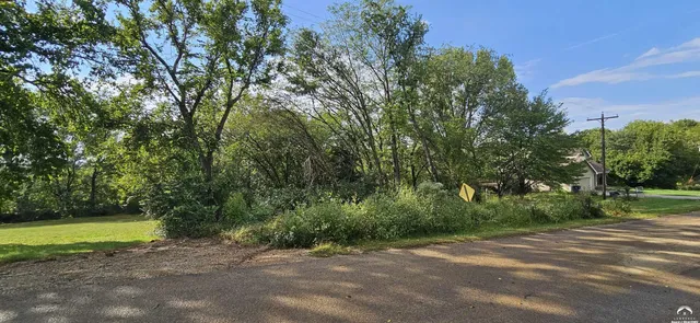 $4,500 | 6387 Rock Creek Drive, Ozawkie, KS 66070