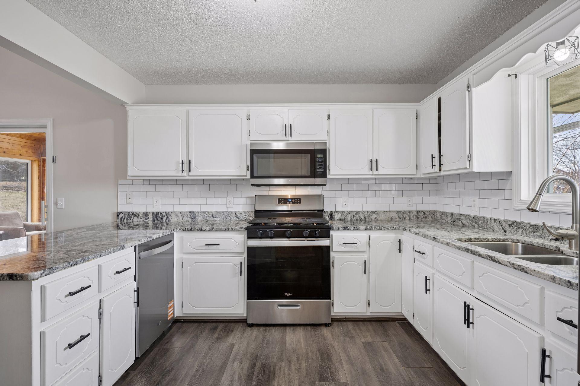 313 Heights Road Northwest St. Michael, MN 55376 - Photo 5 of 31