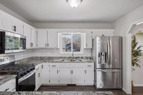 $385,000 | 313 Heights Road Northwest, St. Michael, MN 55376