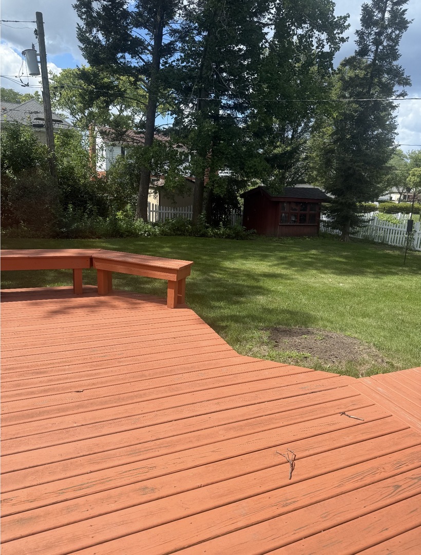 372 Stratford Road Des Plaines, IL 60016 - Photo 13 of 13 a view of outdoor space with garden view