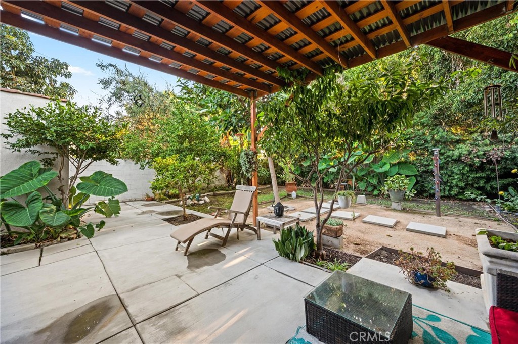 3441 Virginia Road Los Angeles, CA 90016 - Photo 27 of 40 a view of yard with patio
