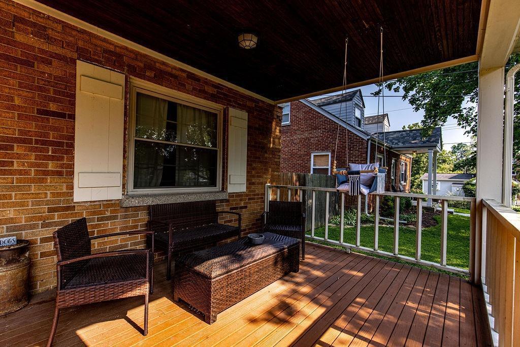 5282 Belclare Road Cincinnati, OH 45247 - Photo 4 of 25 Gallery Image 4