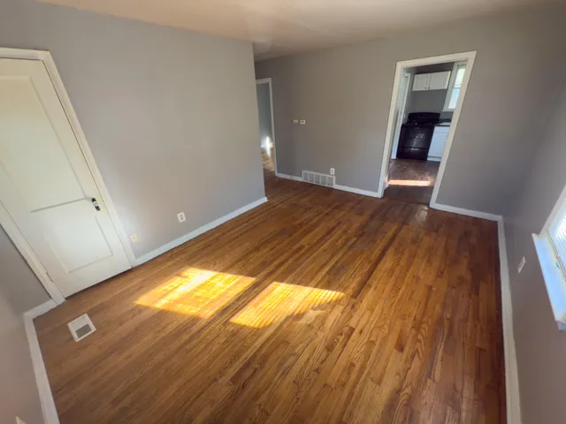 $85,000 | 18761 Kingsville Street, Harper Woods, MI 48225