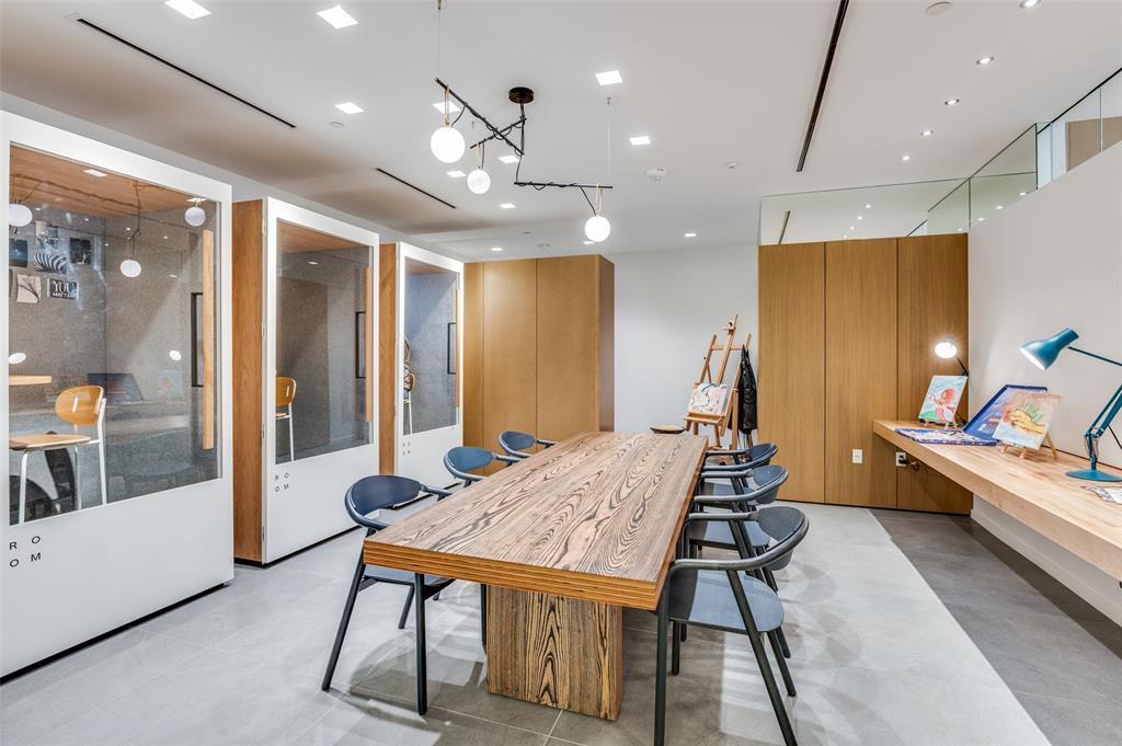 3003 Maple Avenue, Unit 2220 Dallas, TX 75201 - Photo 37 of 40 a outdoor space with furniture and view of living room