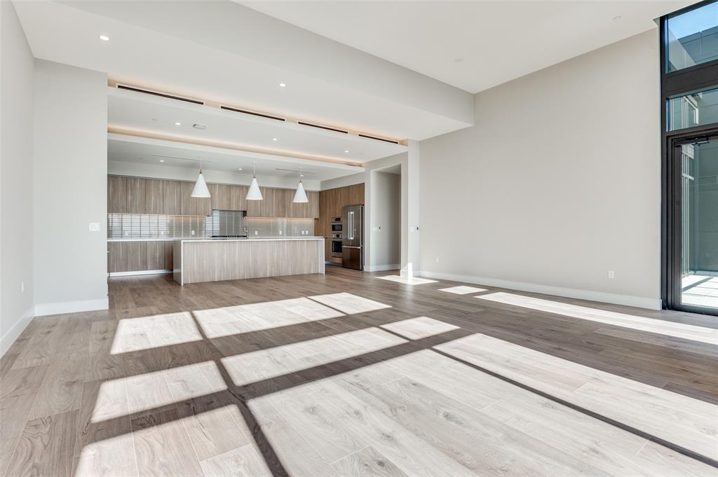 3003 Maple Avenue, Unit 2220 Dallas, TX 75201 - Photo 5 of 40 a view of empty room