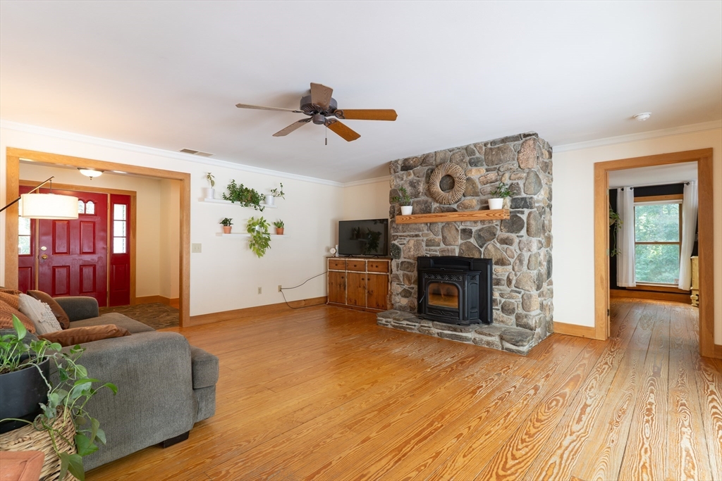 132 Springfield Road Belchertown, MA 01007 - Photo 10 of 42